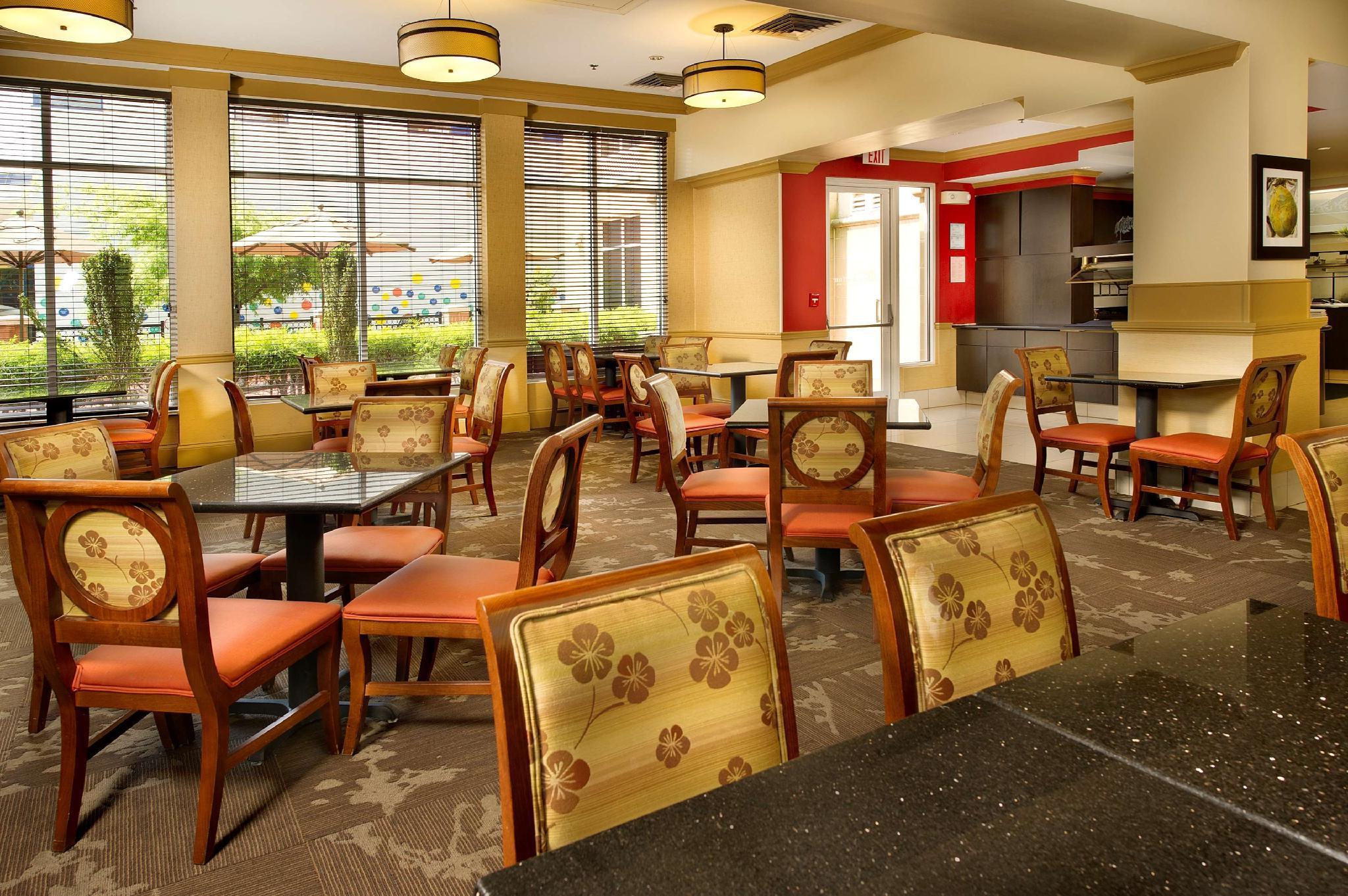 Hilton Garden Inn Chattanooga Downtown Étterem fotó