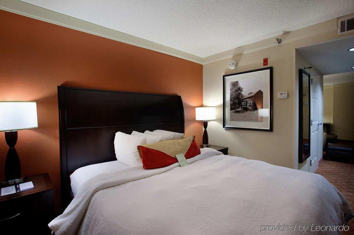Hilton Garden Inn Chattanooga Downtown Szoba fotó