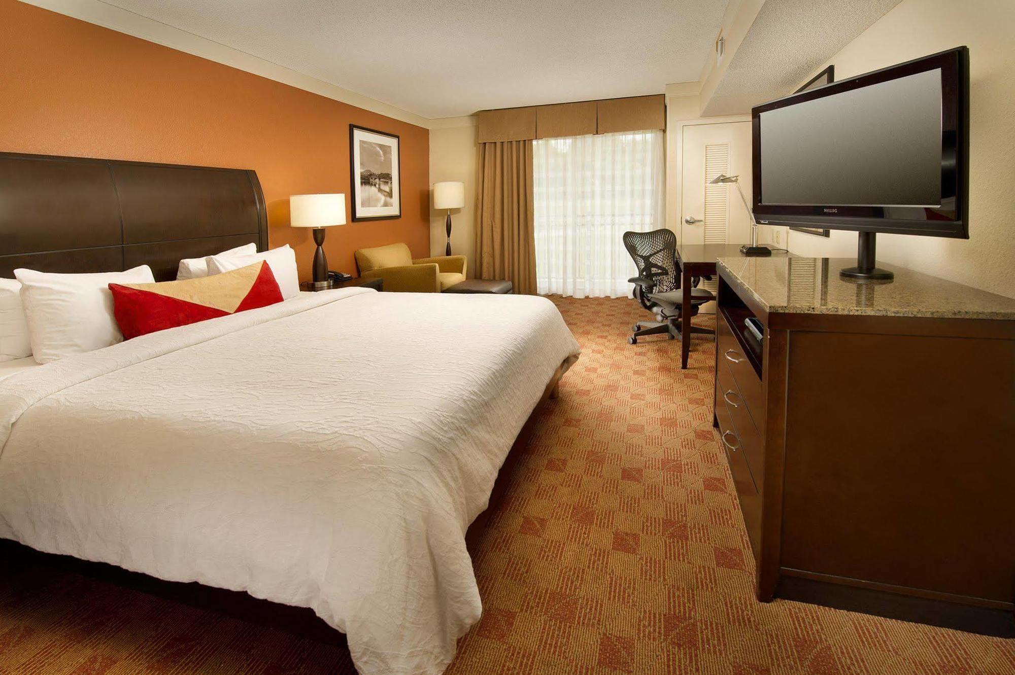 Hilton Garden Inn Chattanooga Downtown Szoba fotó